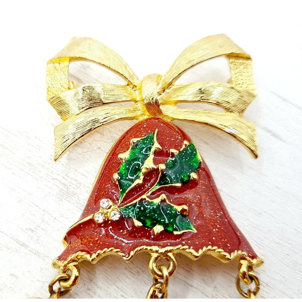 Vintage Christmas Bell Bow Brooch – Goldtone Glitter Enamel Holiday Pin